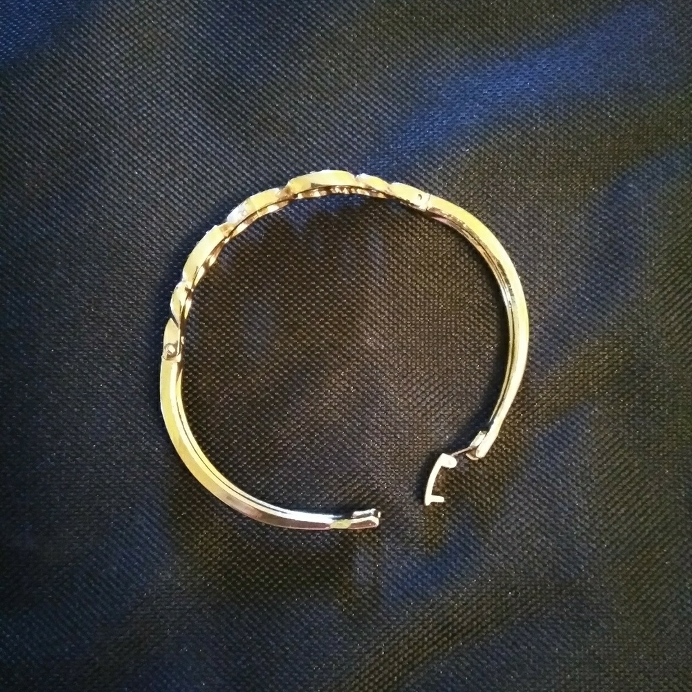 💕 VALENTINE'S BRACELET 💕 - Picture 4 of 5